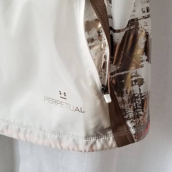 Men's UA Perpetual Short Sleve Windbreaker NWT - Picture 9 of 13